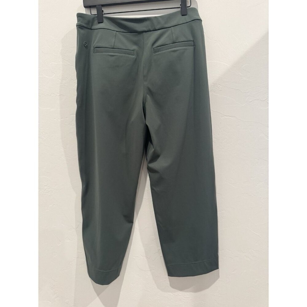 Lululemon Tapered-Leg Mid-Rise Crop 25" *Luxtreme Dark Forest Size Medium - Picture 7 of 16